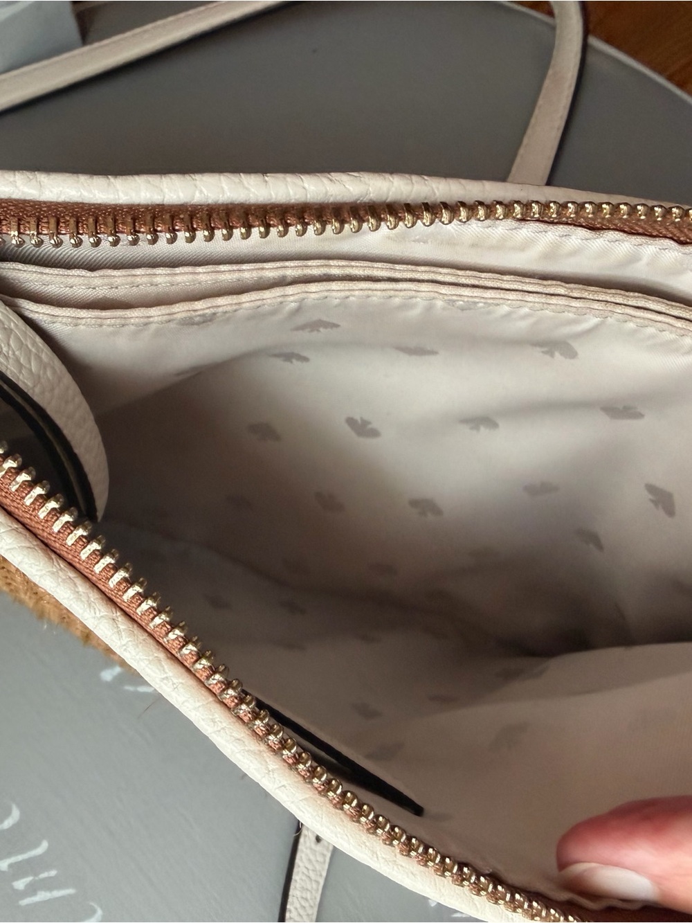kate spade Woven Straw Shoulder Bag with off White Leather Trim - Picture 6 of 13